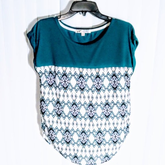 BLOUSE*SLEEVELESS*TEAL COLOR*AZTEC PRINT*WOMEN SIZE S*BY JOLT*NWOT. - Picture 2 of 6